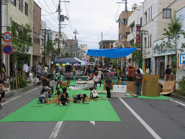 商店街が楽しい遊び場に変身